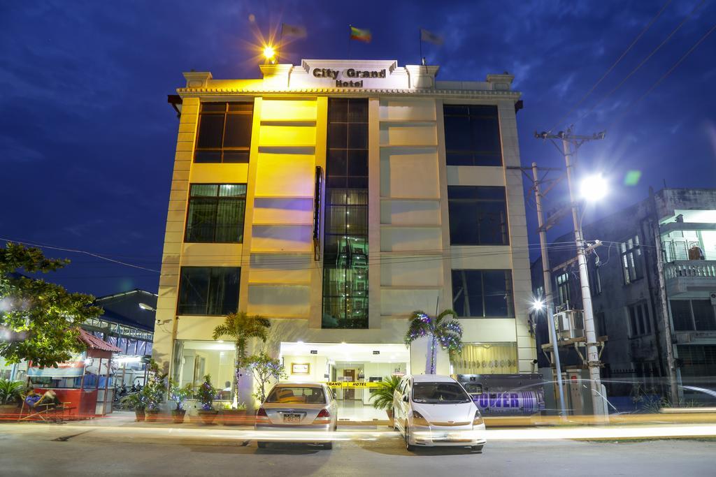City Grand Hotel Мандалай Екстер'єр фото